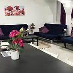 Stag & Party Travelers Flat